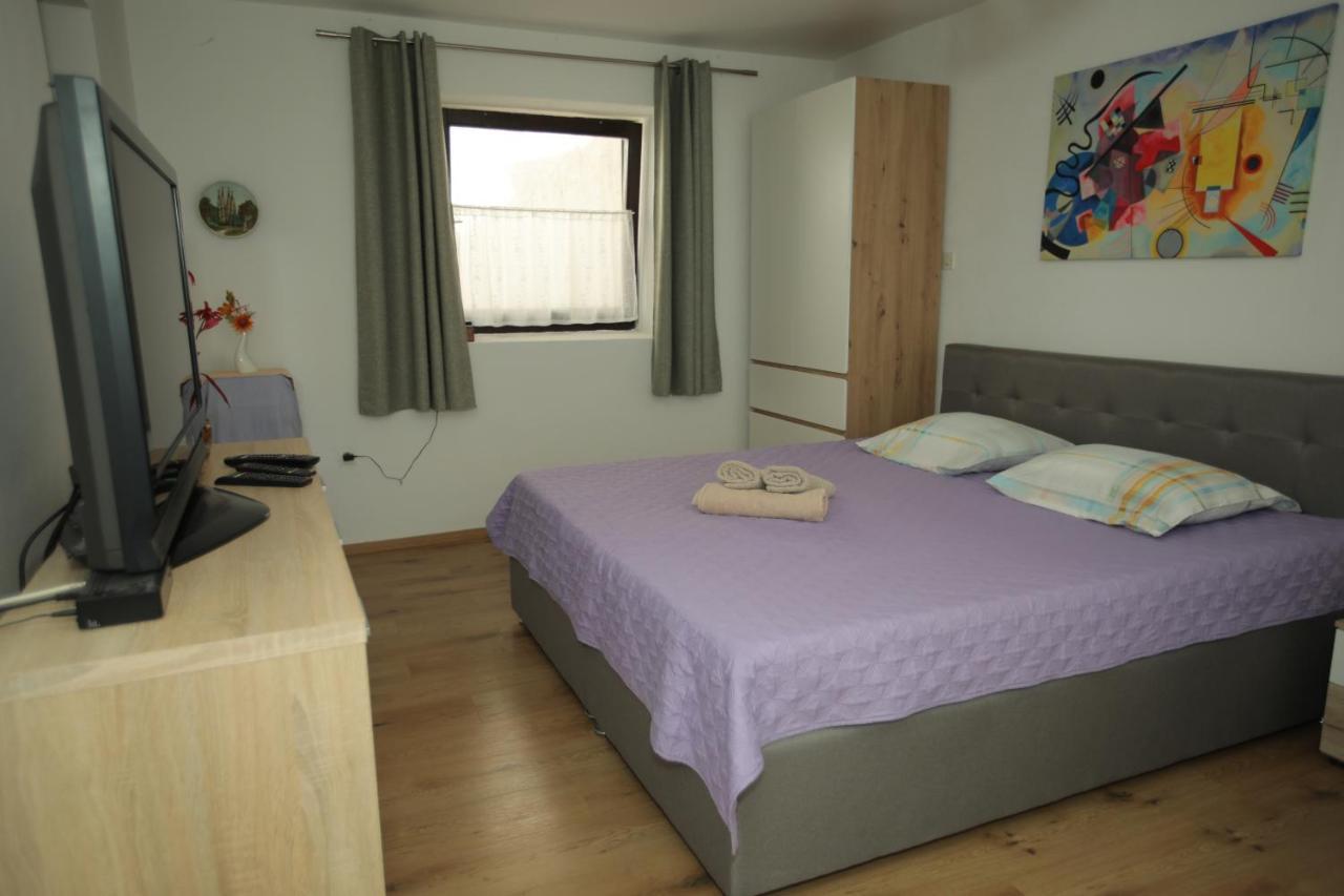 Apartments Noemi Малинська Екстер'єр фото