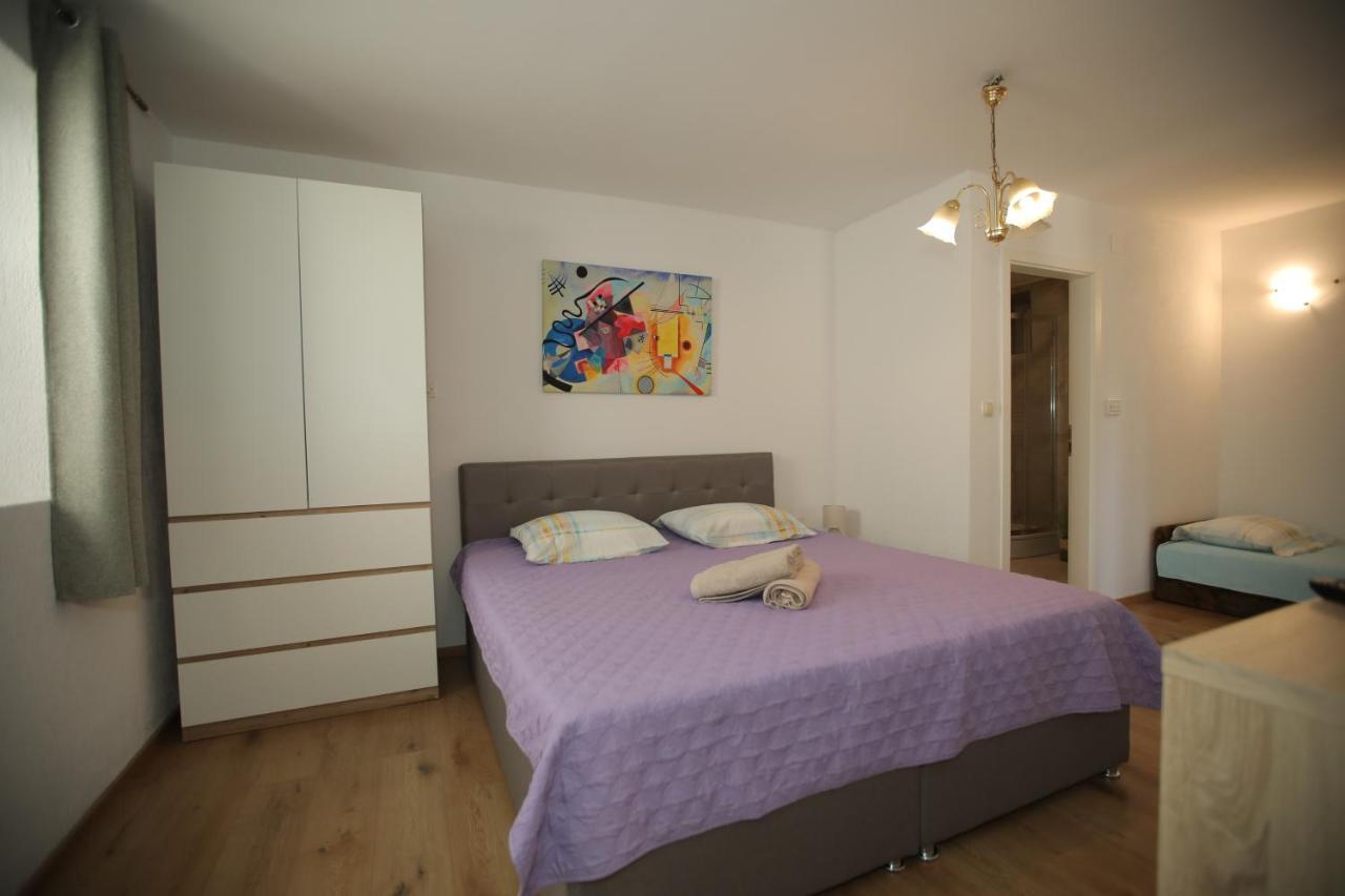 Apartments Noemi Малинська Екстер'єр фото